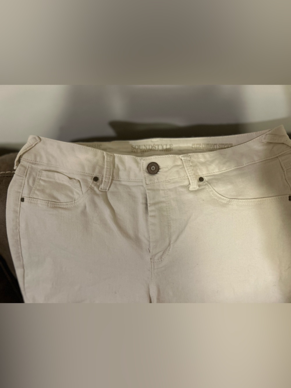 Soundstyle  Jessie fit Women’s Cream Skinny Jeans by Soundstyle - Slim Fit